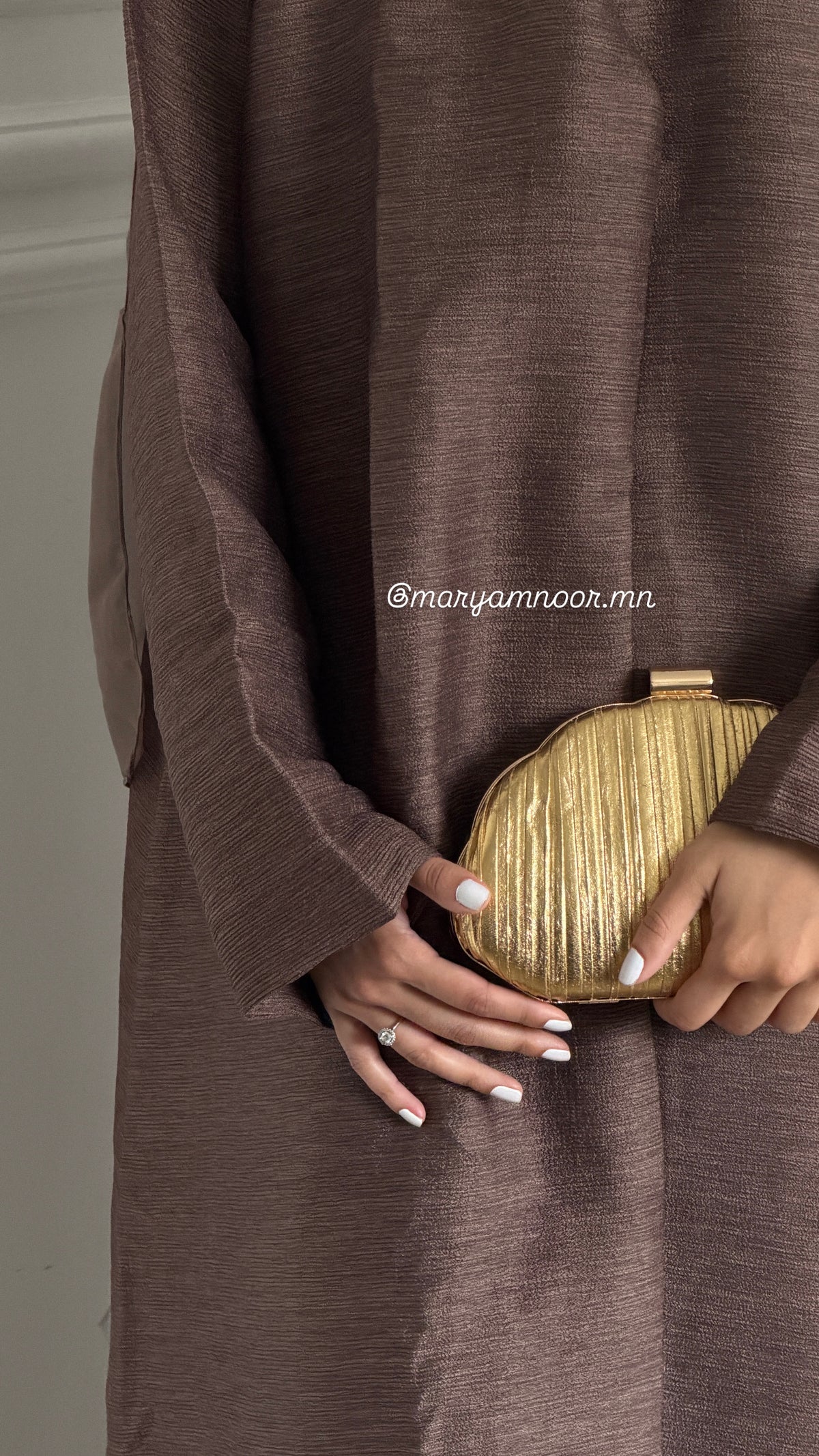 Noor in Taupe