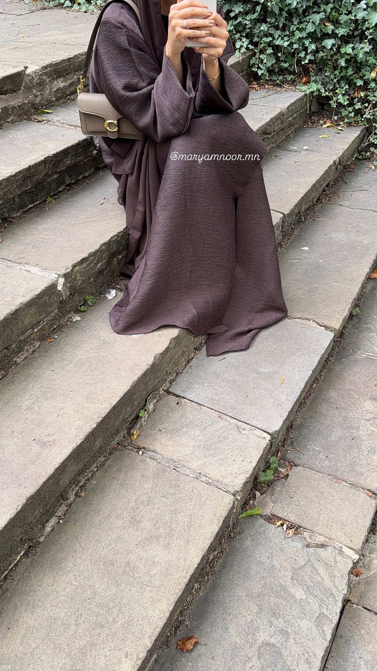 Noor in Espresso