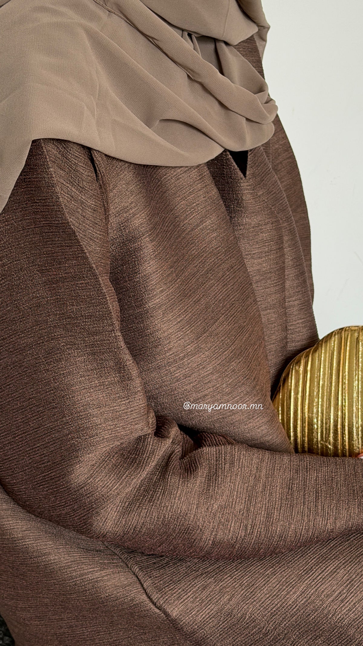 Noor in Taupe